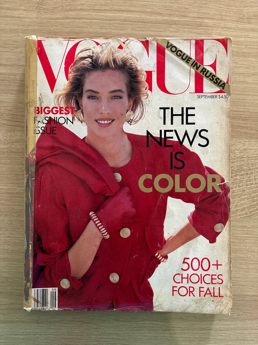 Vintage Vogue Magazine Rússia (1990)