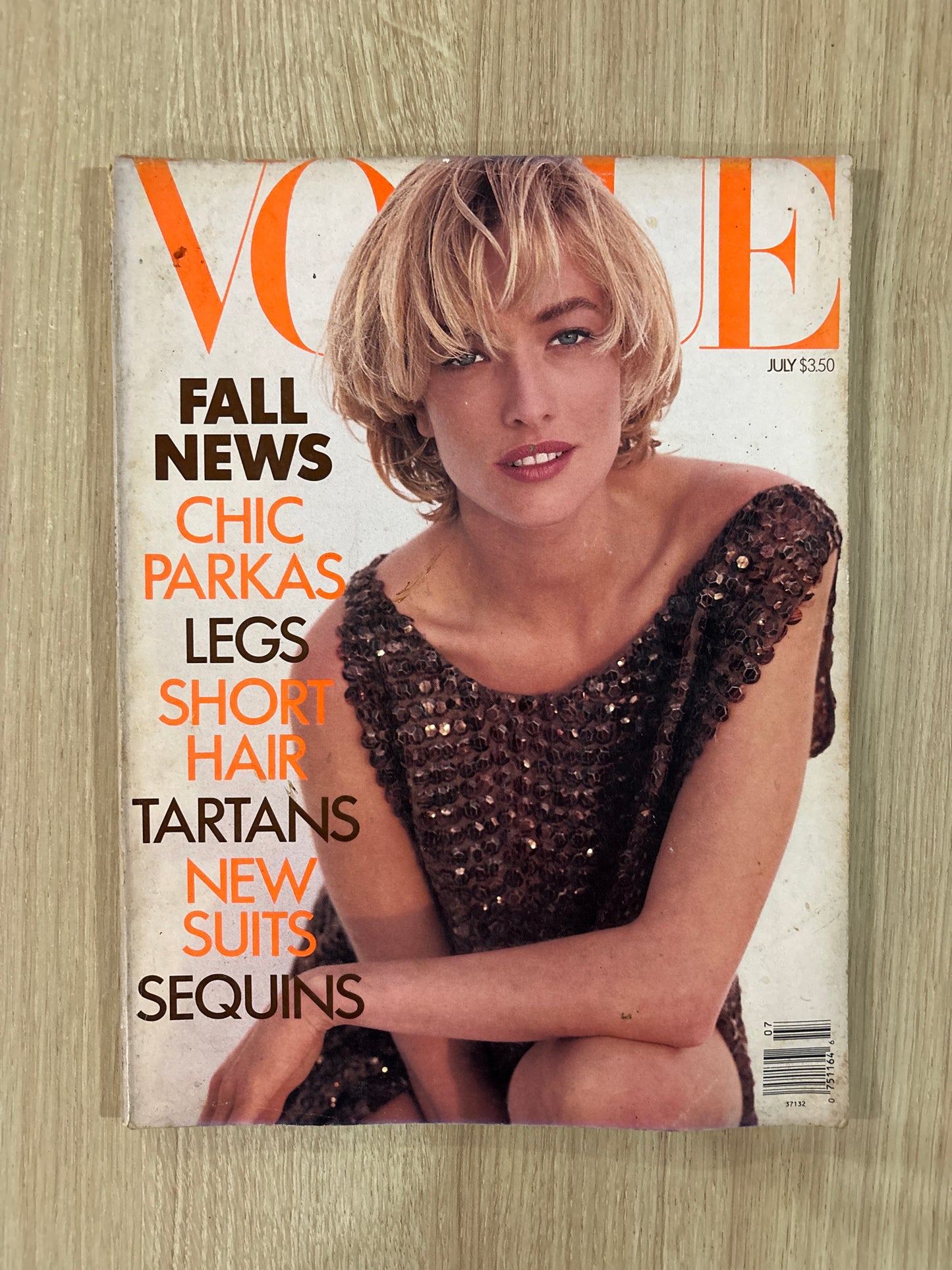 Vintage Vogue Magazine (1989)