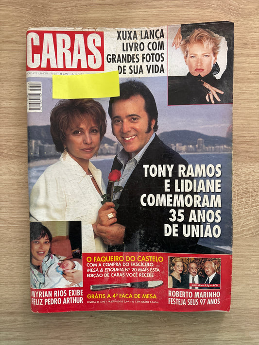Revista Caras 423 (2001)