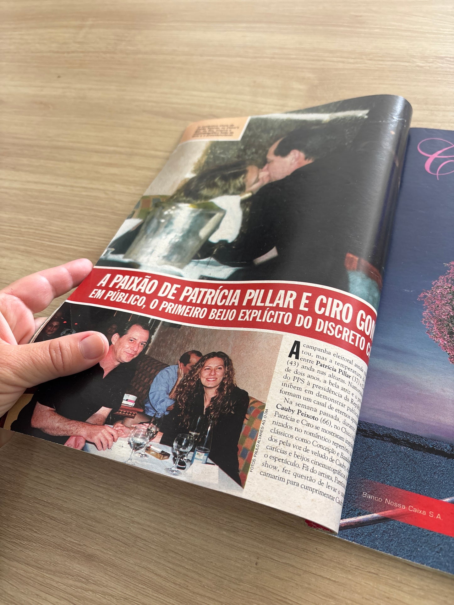 Revista Caras 412 (2001)