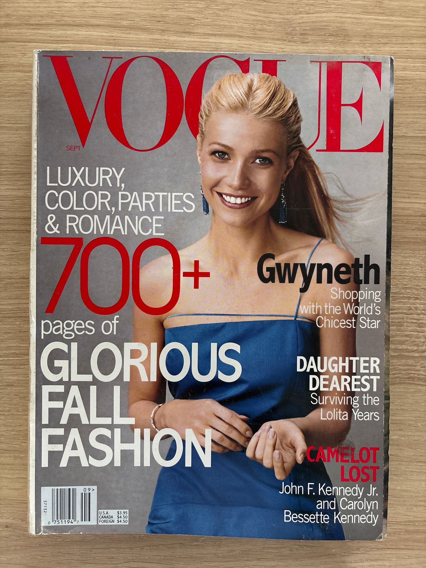 Vintage Vogue Magazine (1999)