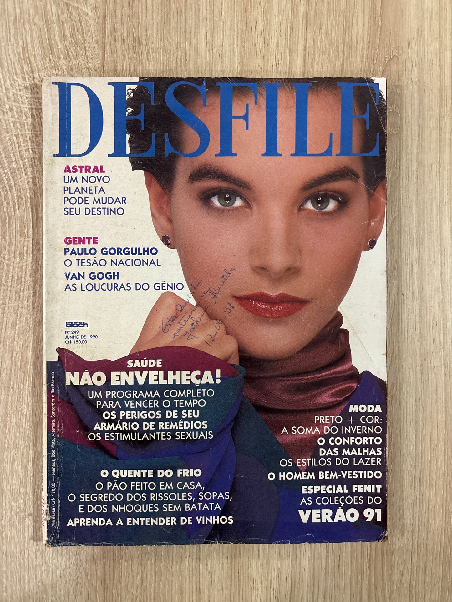 Revista Desfile 249 (1990)