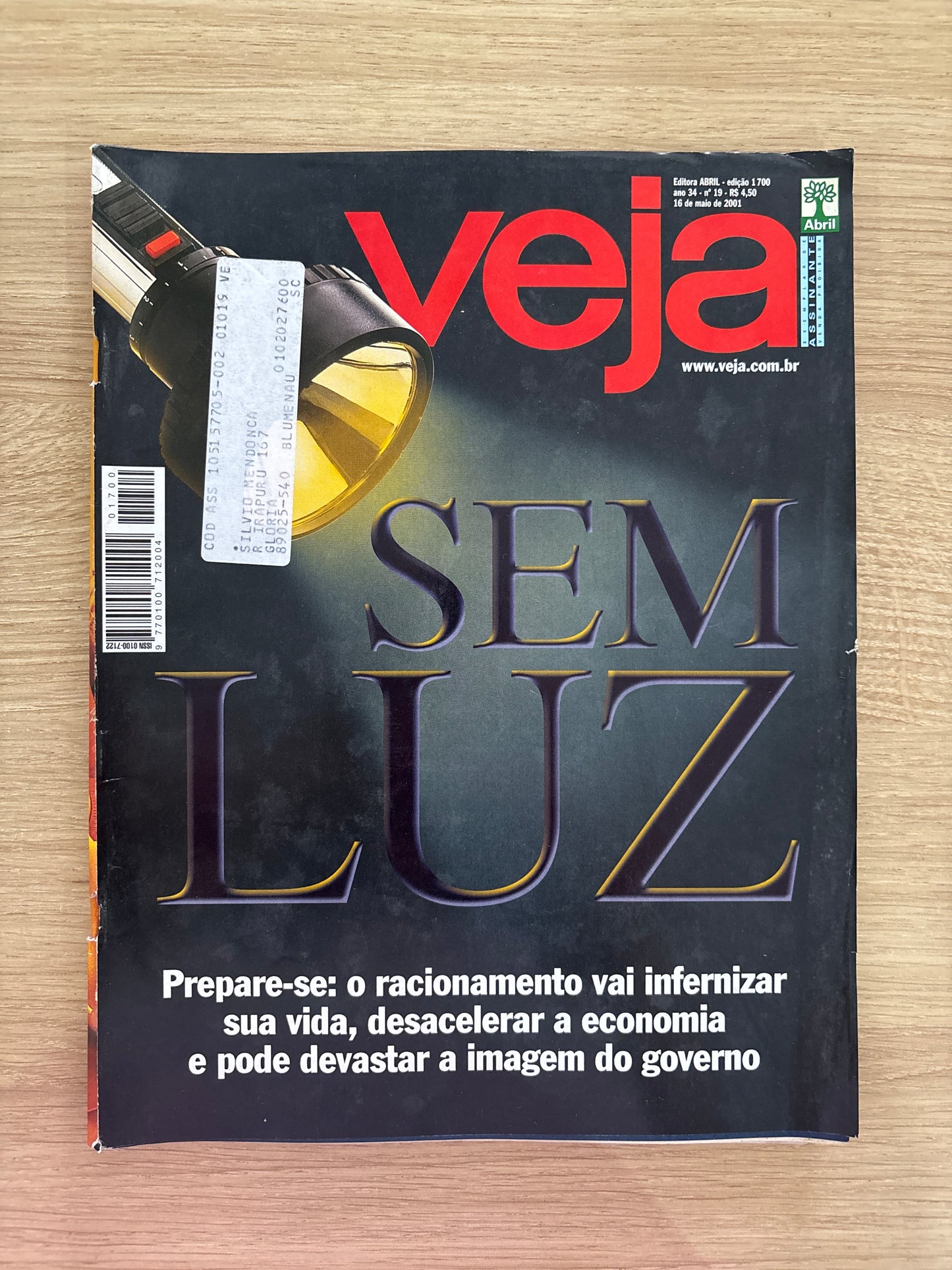 Revista Veja 1700 (2001)
