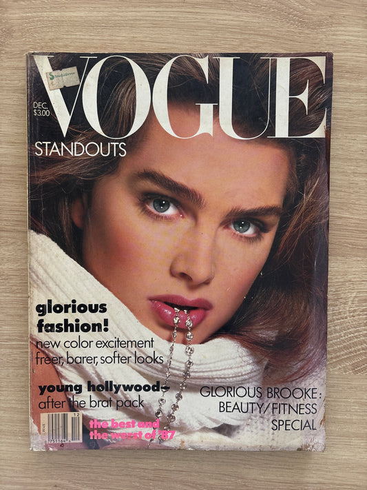Vintage Vogue Magazine (1987)