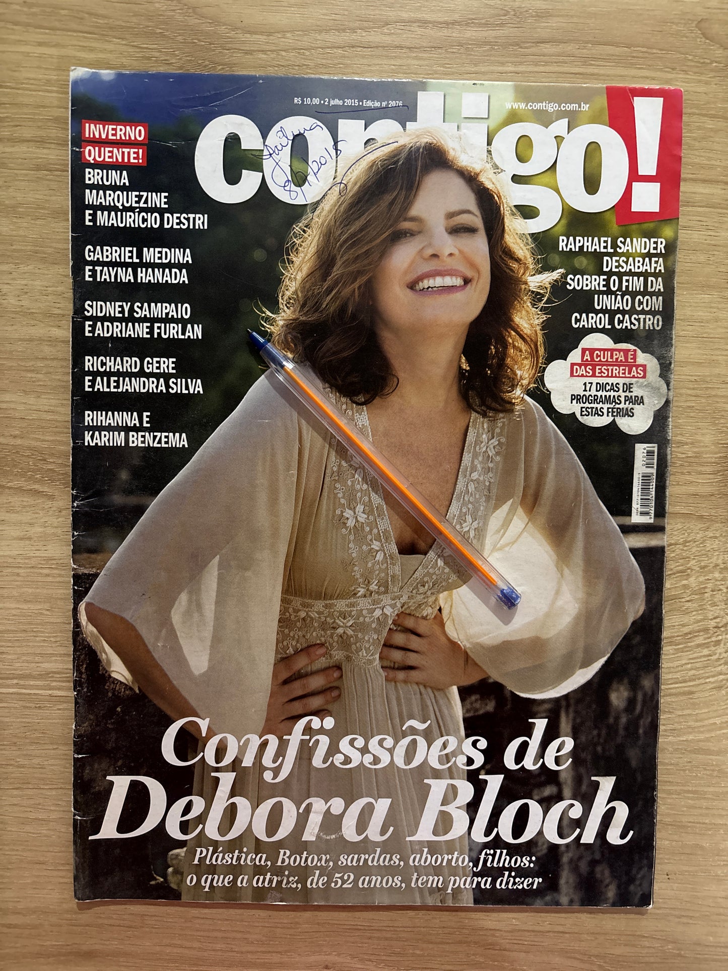 Revista Contigo 2076 (2015)