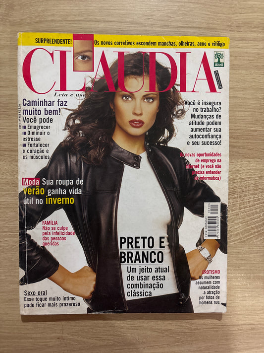 Revista Claudia 453 (1999)