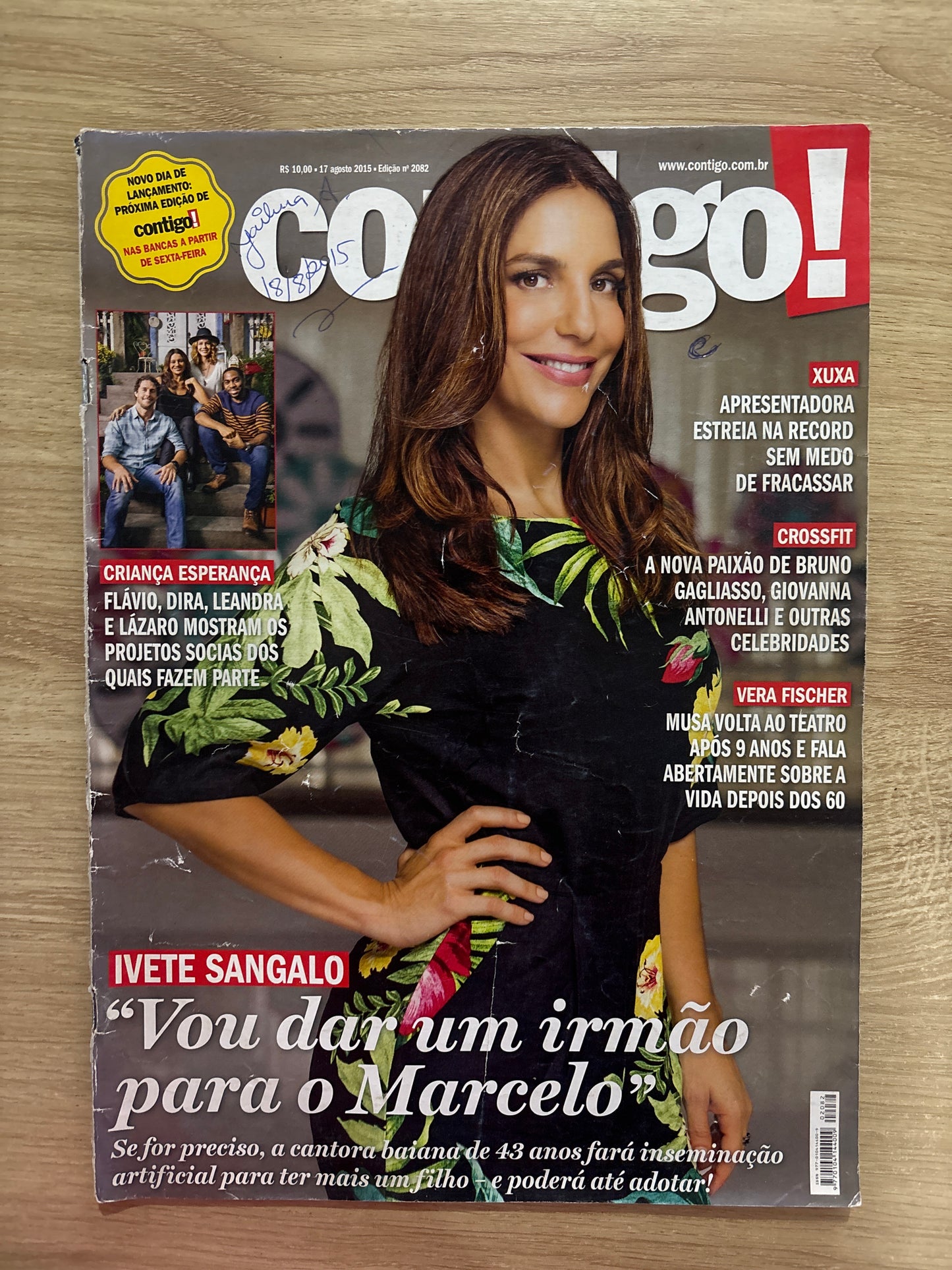 Revista Contigo 2082 (2015)