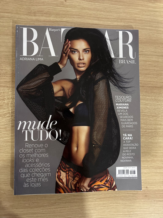 Revista Harper’s Bazaar 28 (2014)