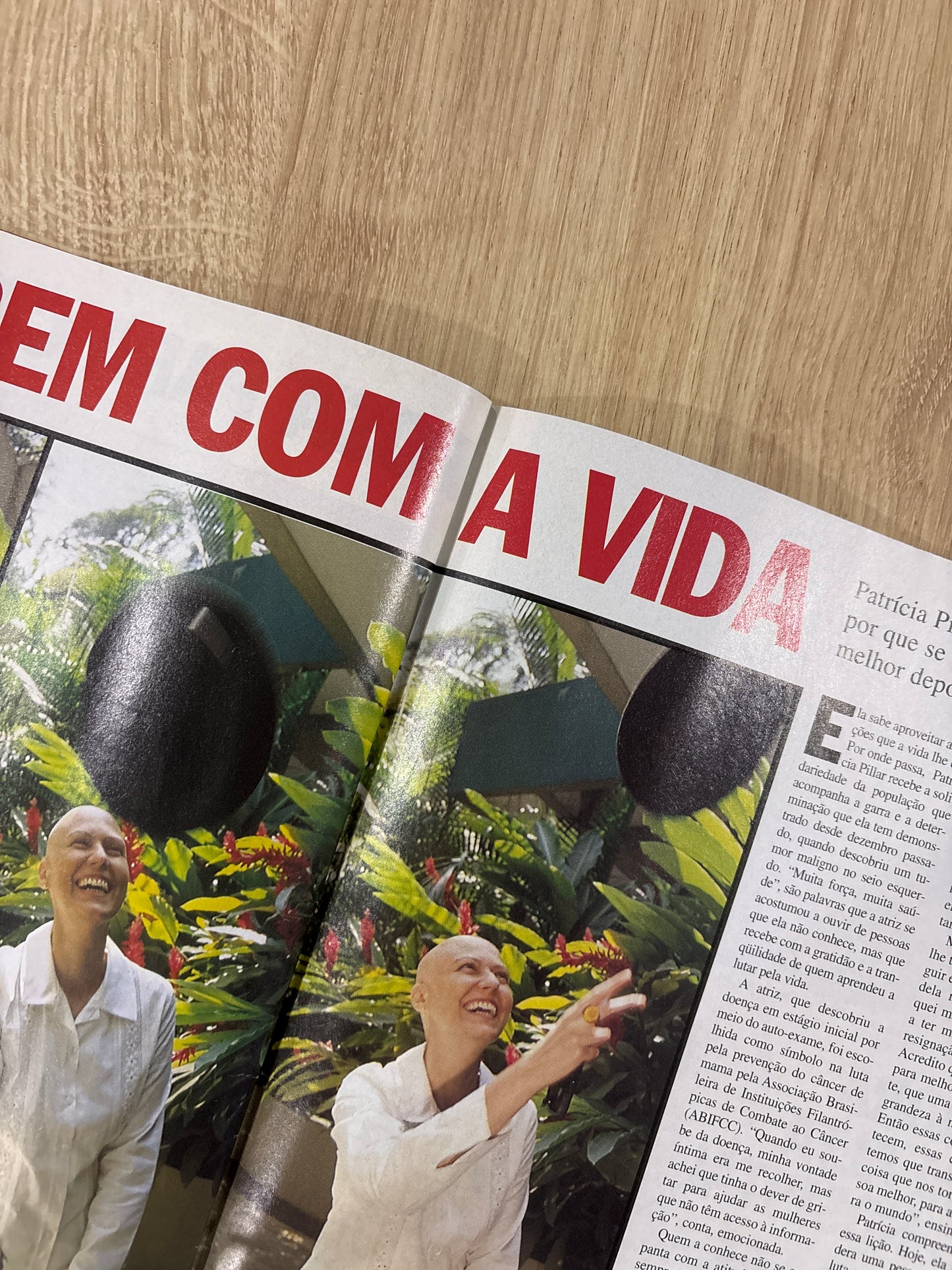 Revista Contigo 1390 (2002)