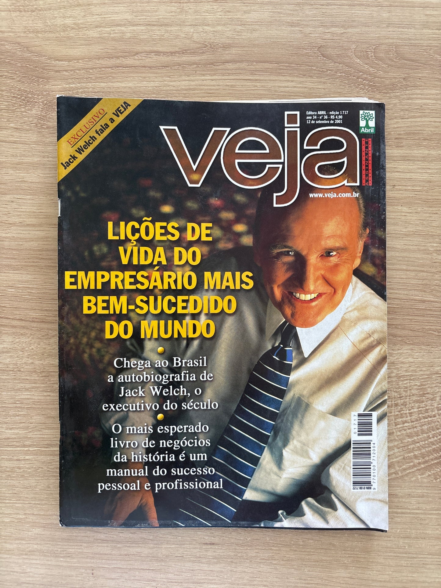 Revista Veja 1717 (2001)