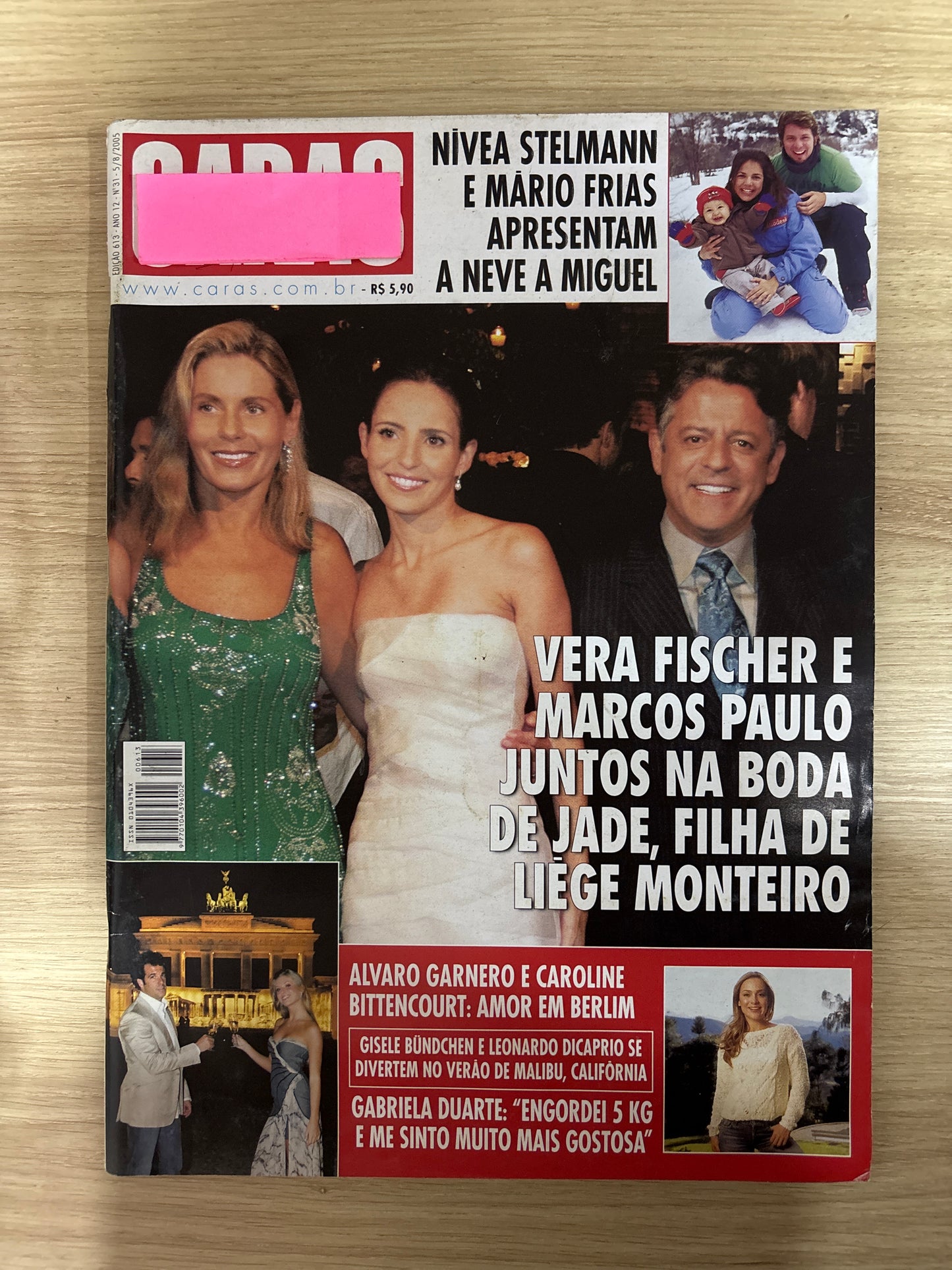 Revista Caras 613 (2005)