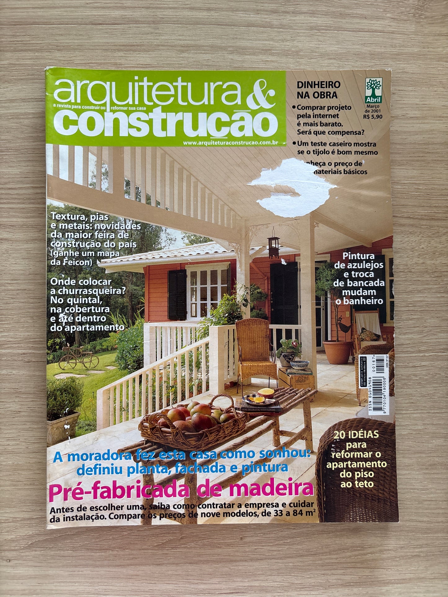 Revista Arquitetura e Construção 167 (2001)