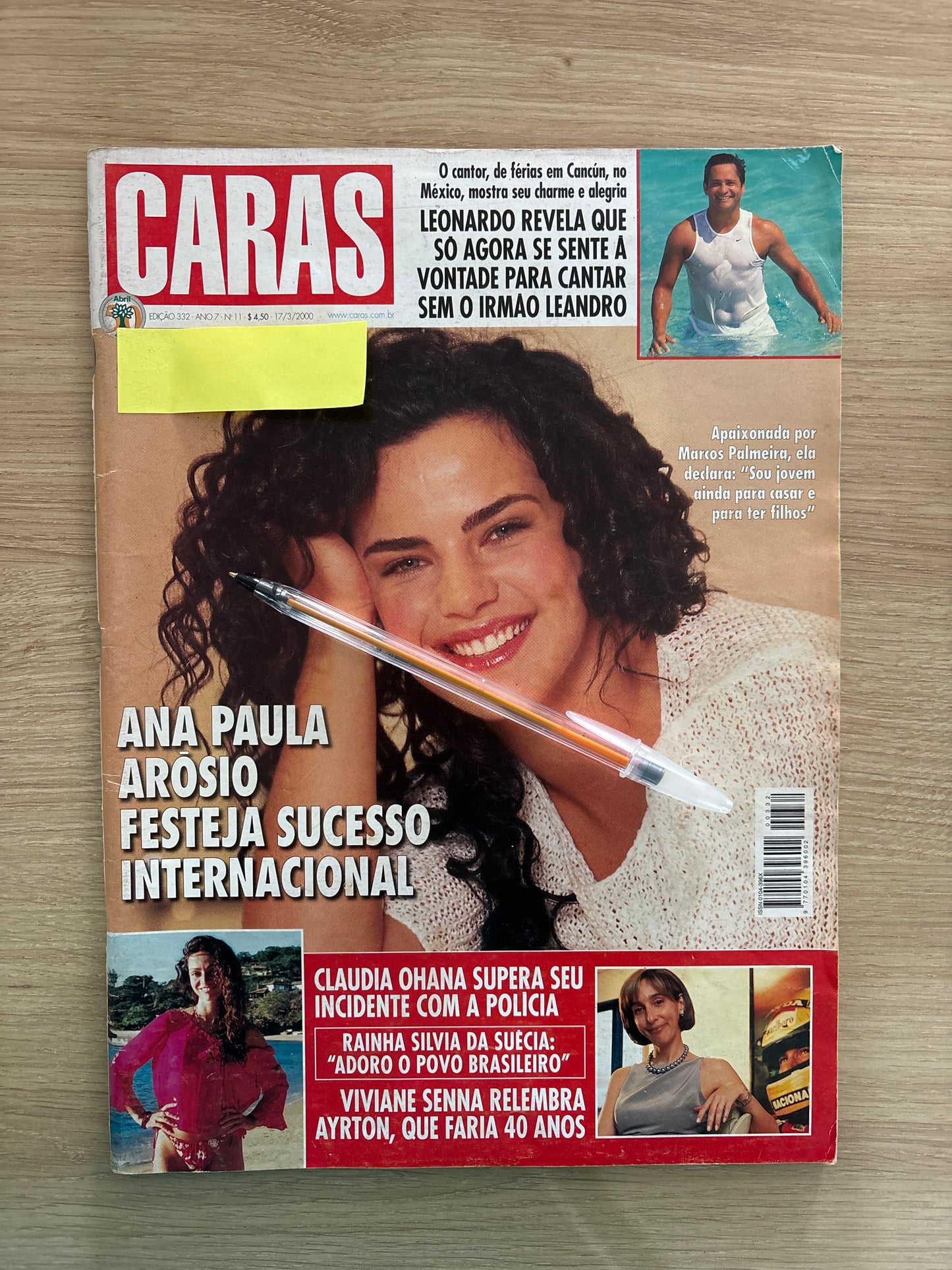Revista Caras 332 (2000)
