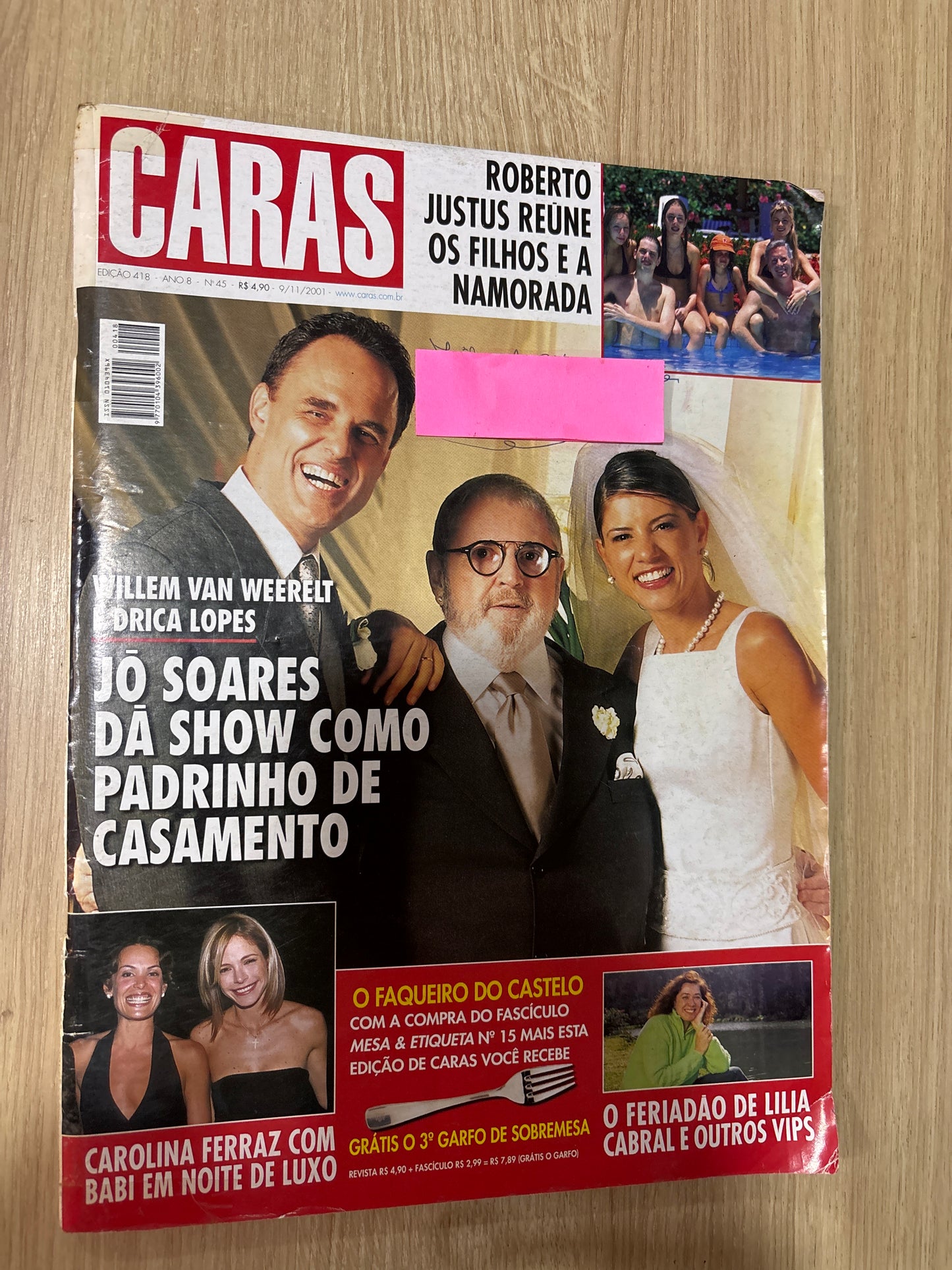 Revista Caras 418 (2001)