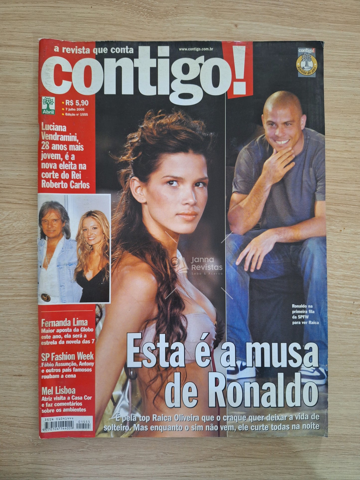 Revista Contigo 1554 (2005)
