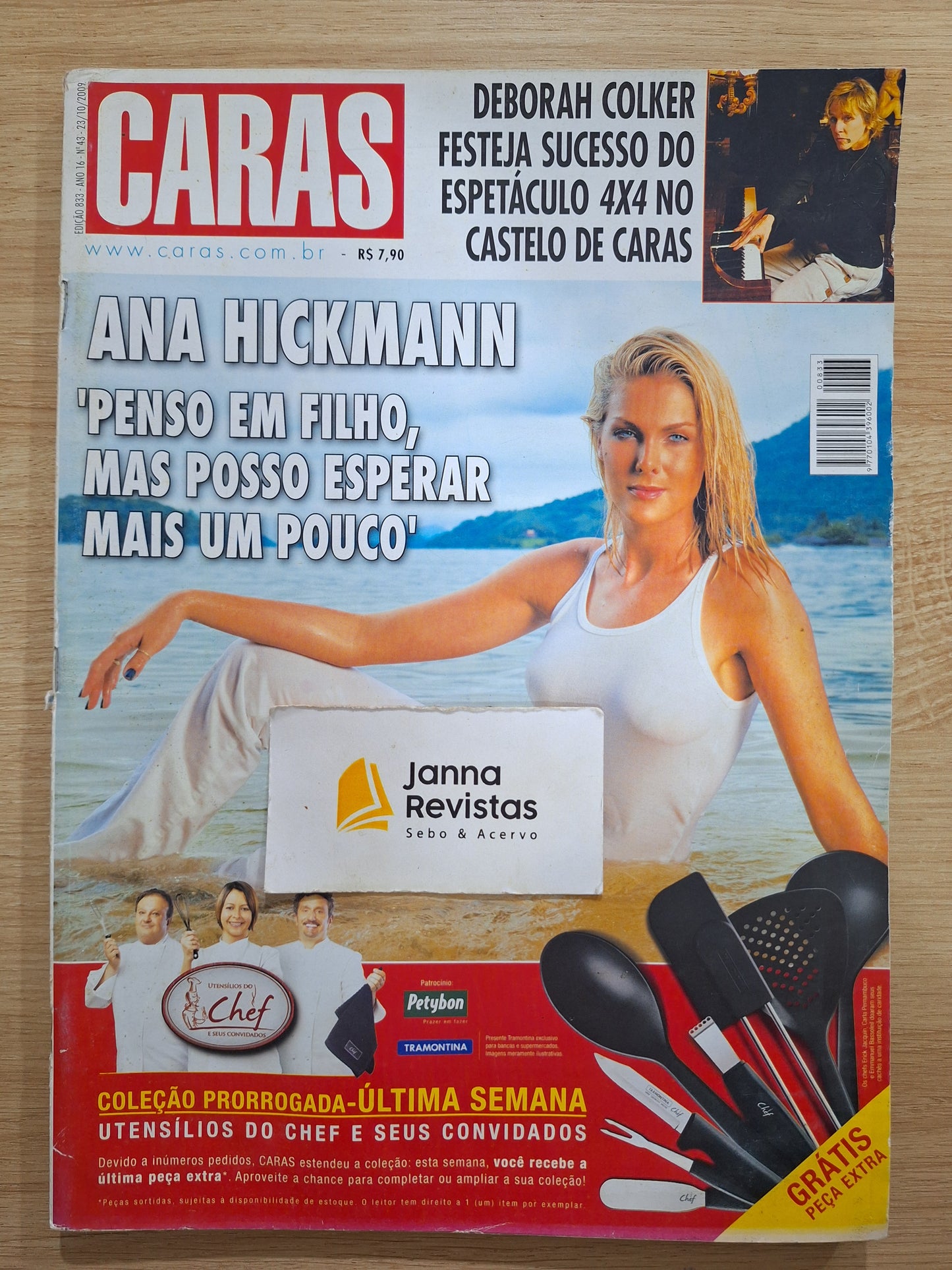 Revista Caras 833 (2009)