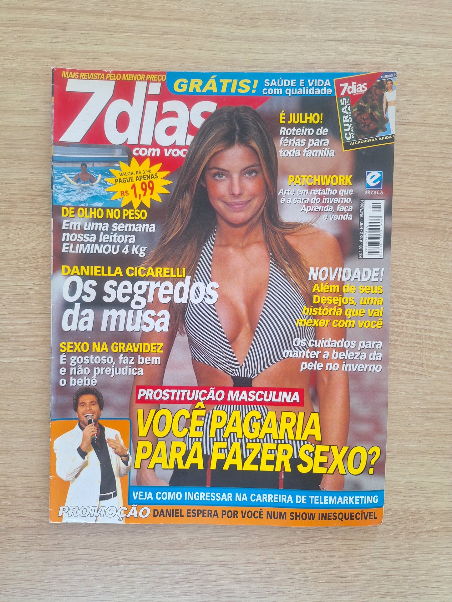 Revista 7 Dias 61 (2004)