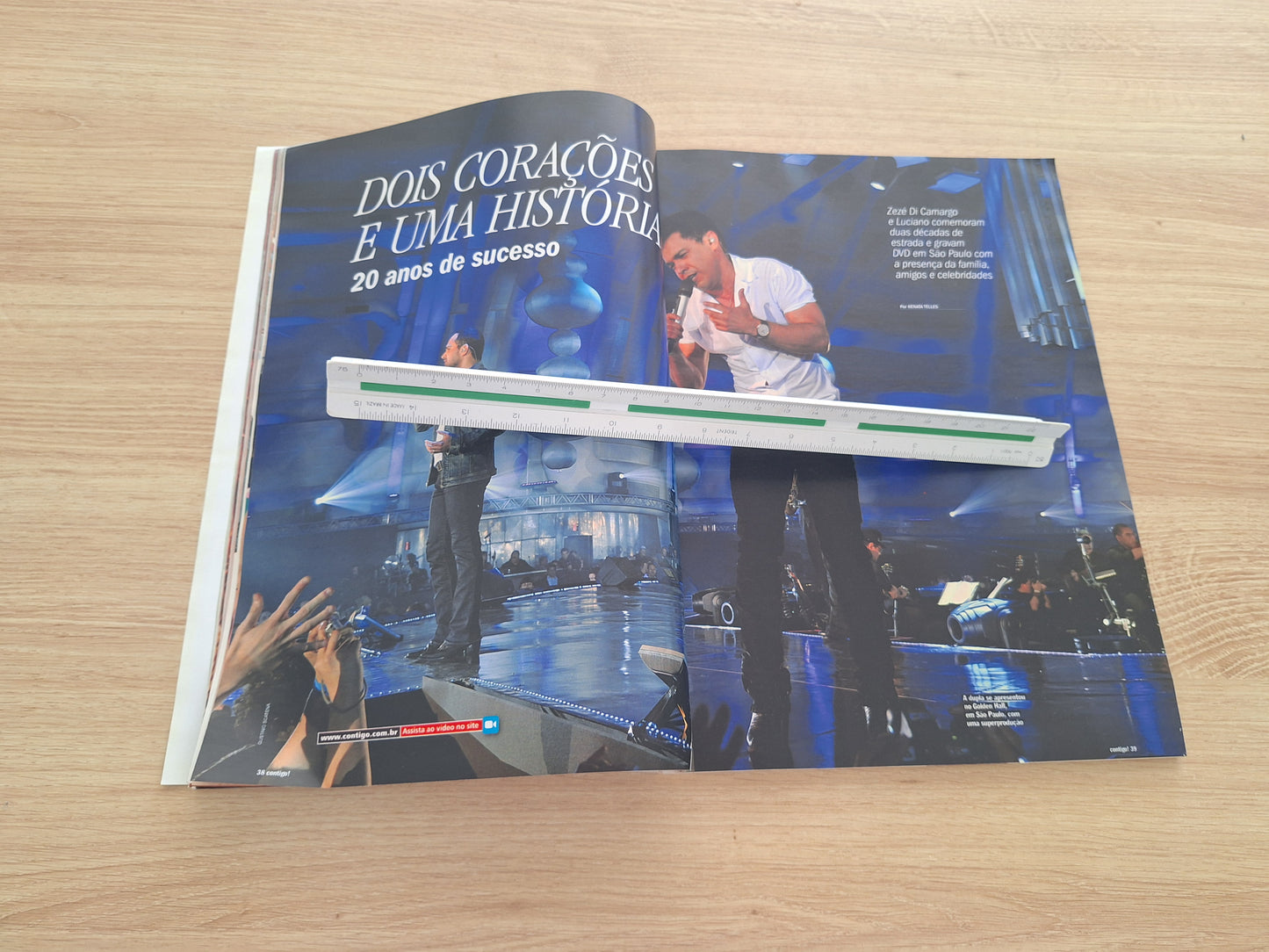 Revista Contigo 1879 (2011)