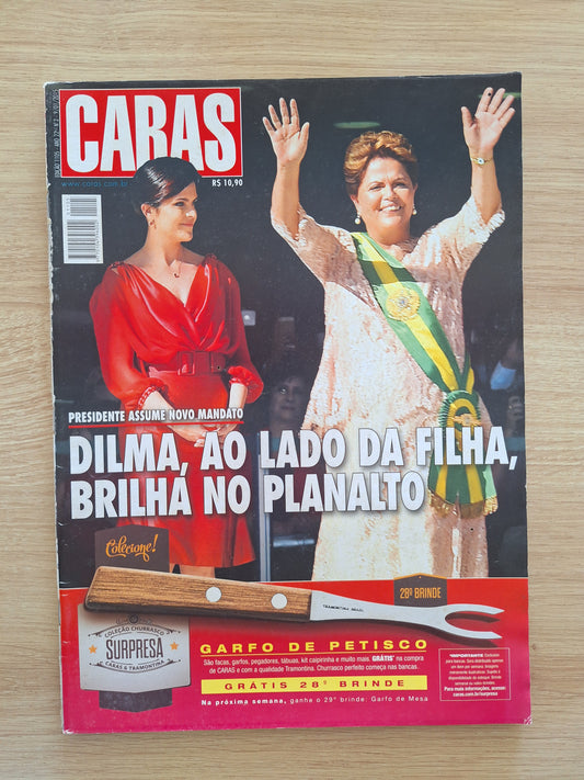 Revista Caras 1105 (2015)
