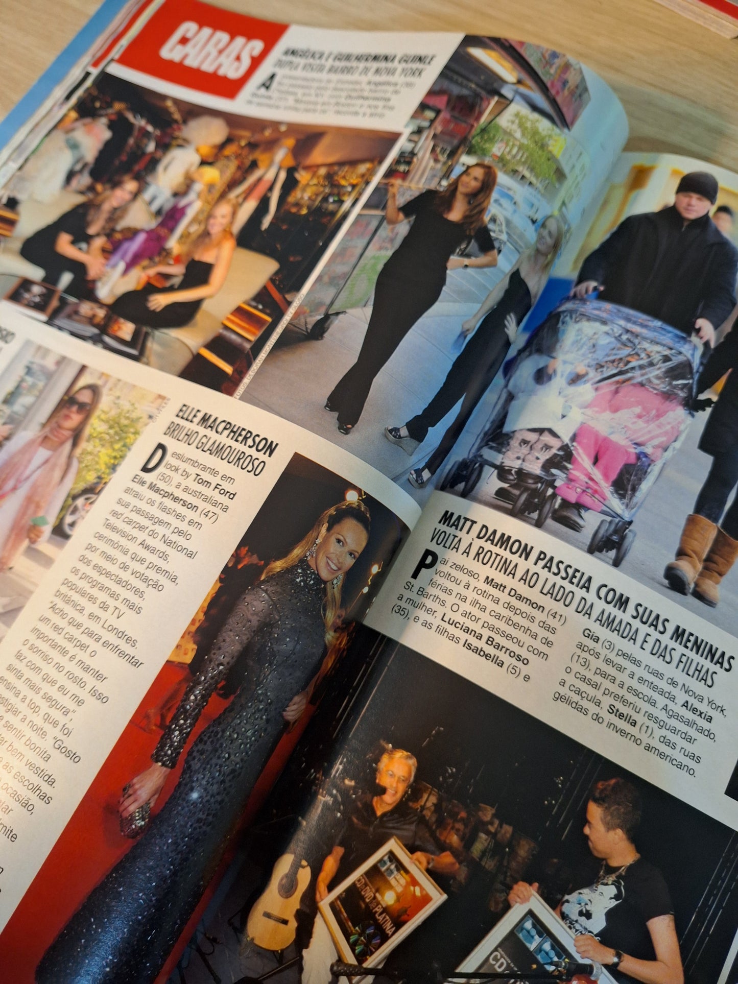 Revista Caras 953 (2012)