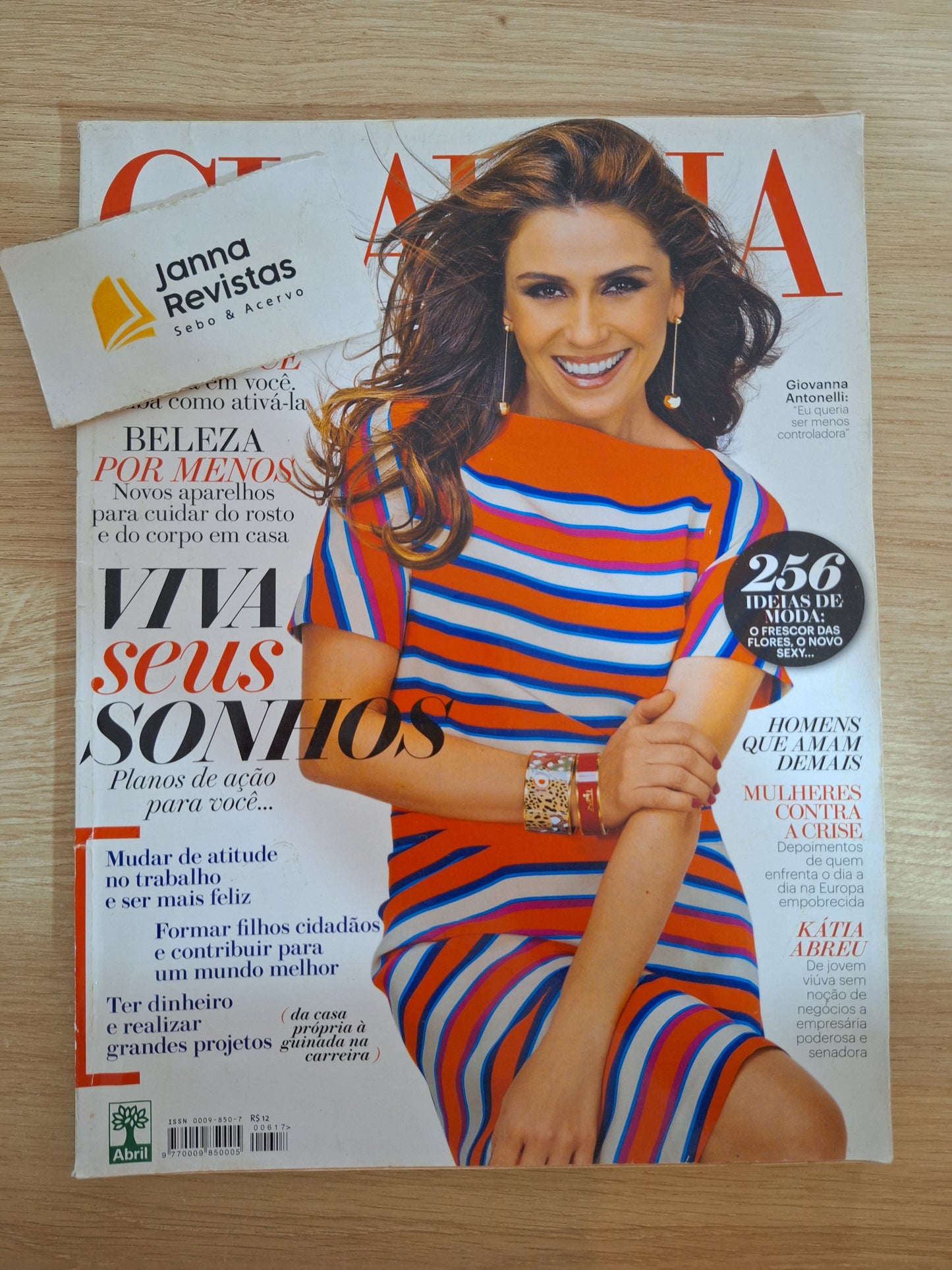 Revista Claudia 617 (2013)