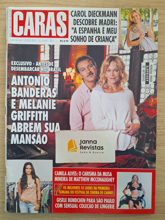 Revista Caras 915 (2011)