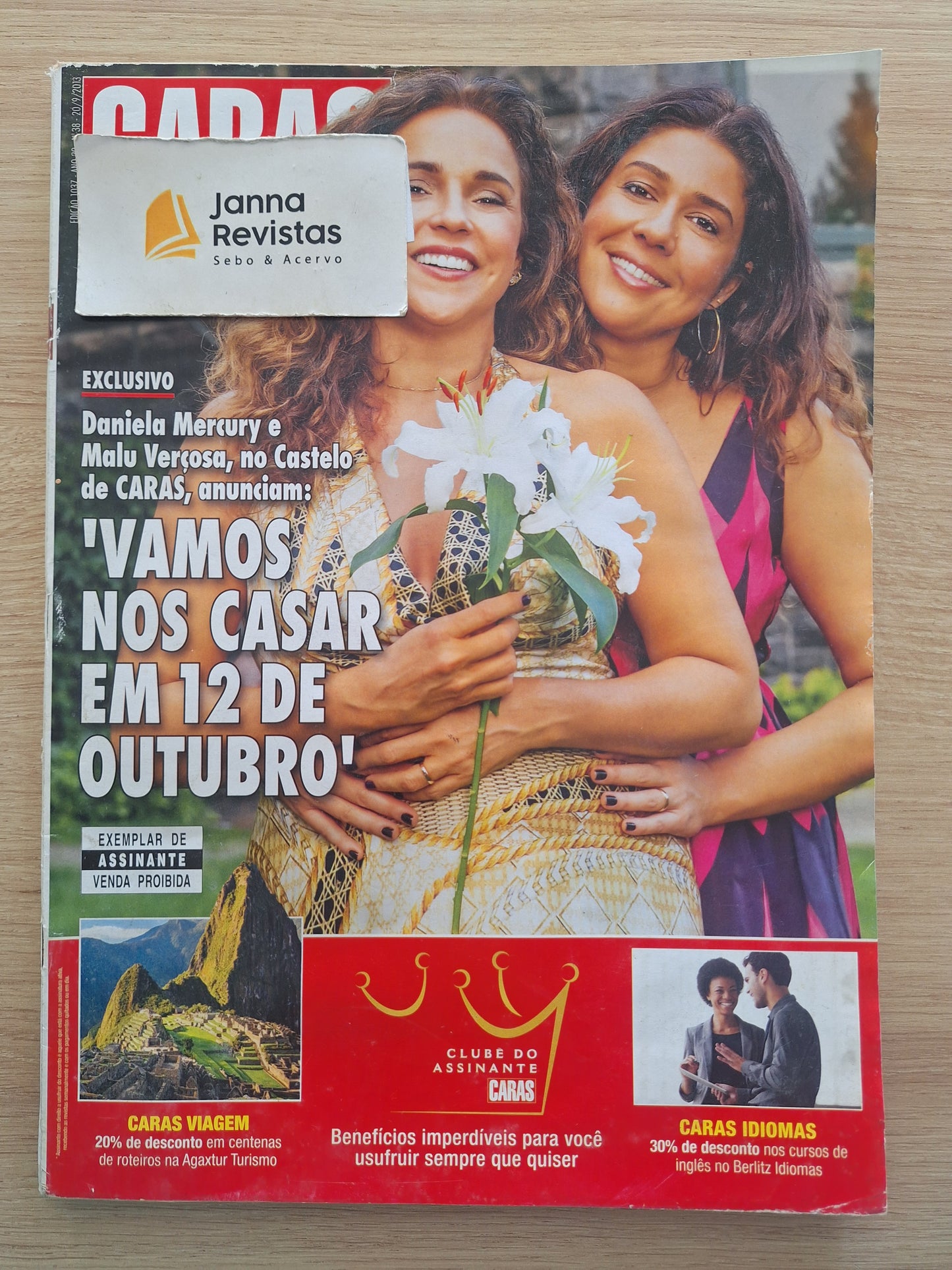 Revista Caras 1037 (2013)
