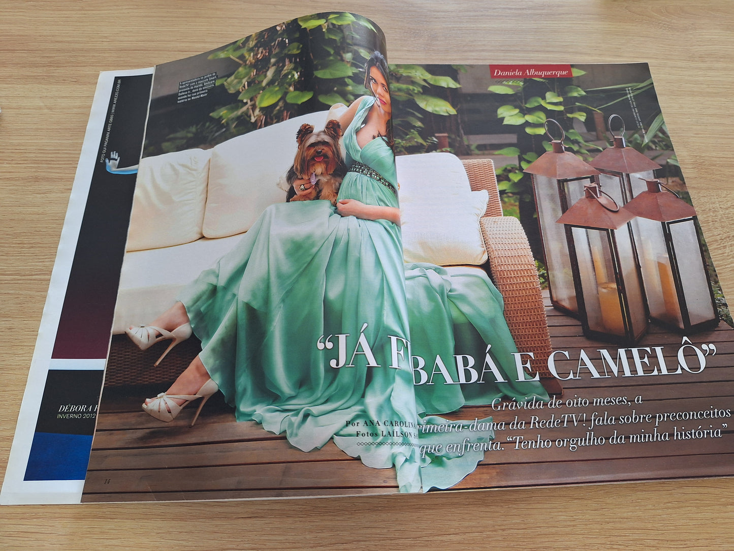 Revista Contigo 1904 (2012)