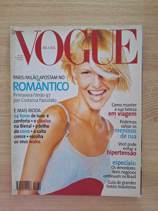 Revista Vogue 229 (1996)