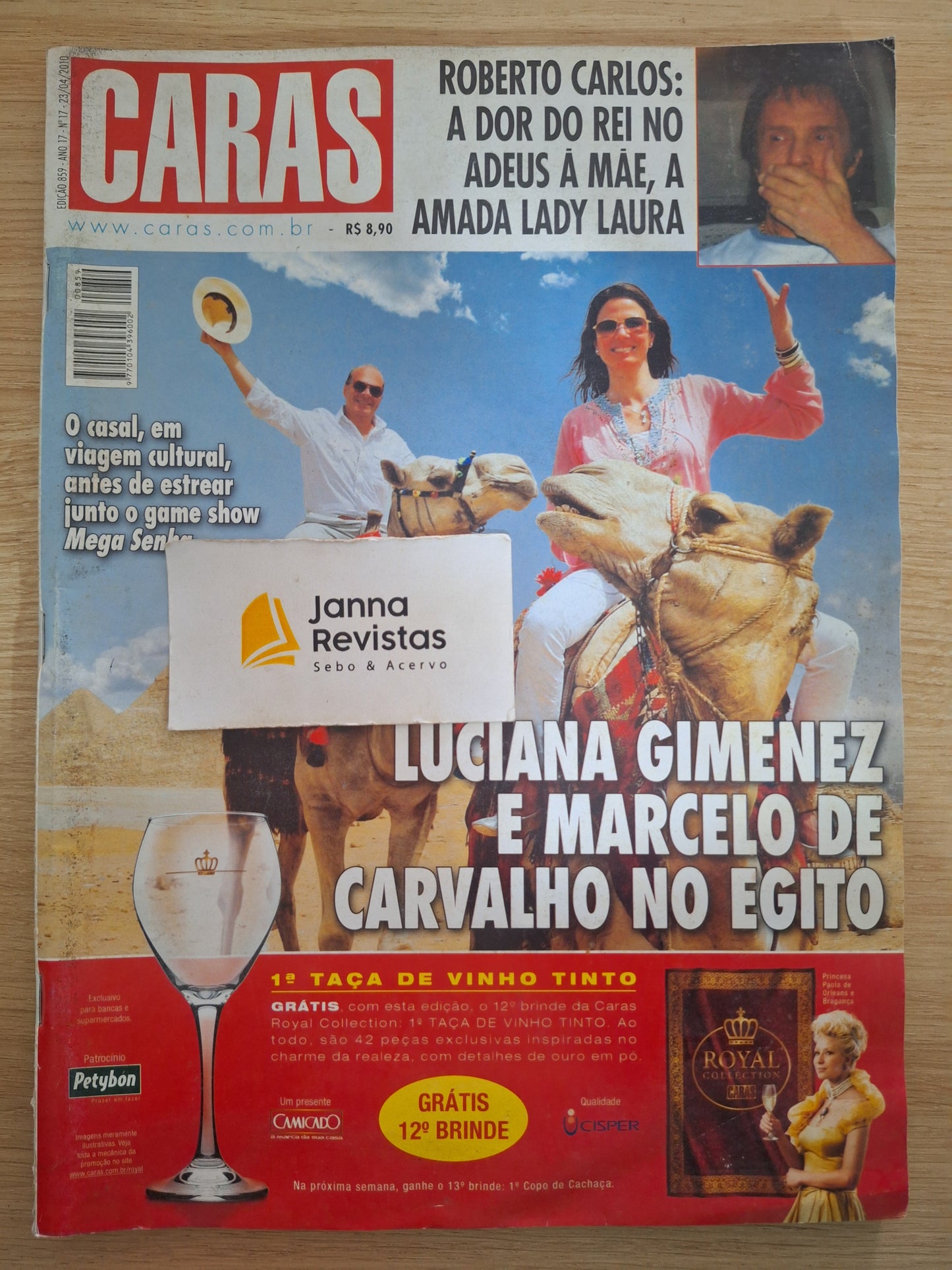 Revista Caras 859 (2010)