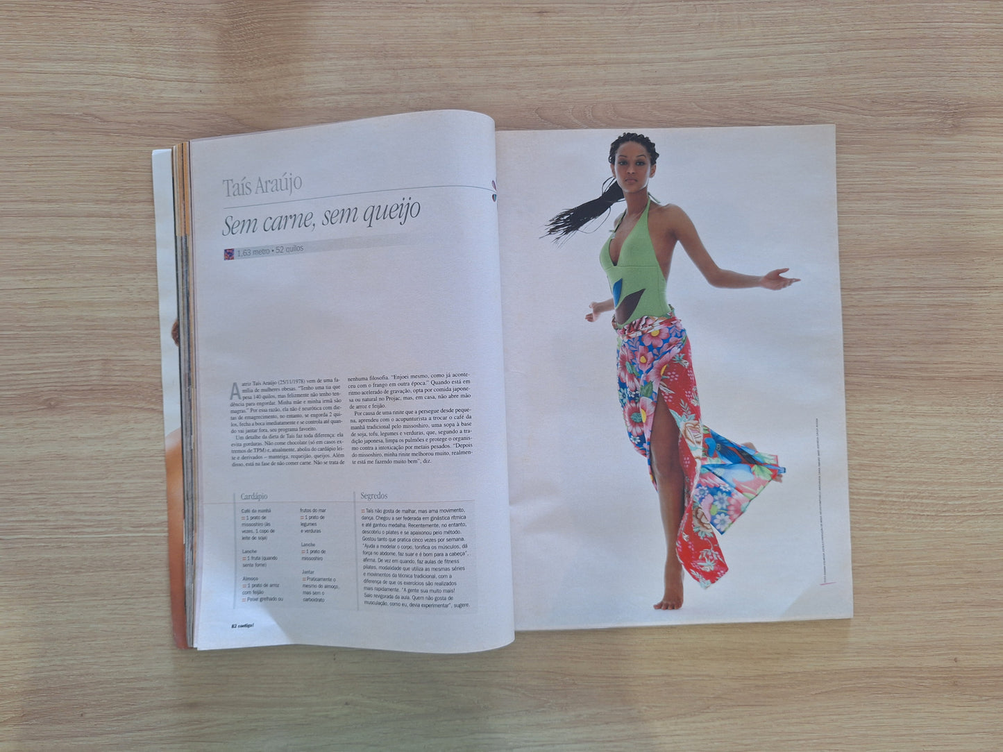 Revista Contigo 1577 (2005)