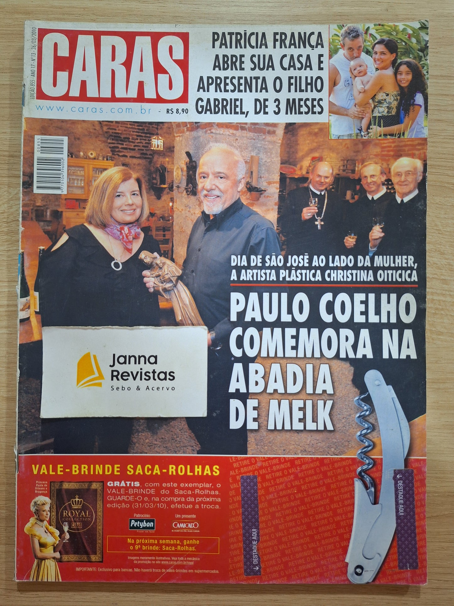 Revista Caras 855 (2010)