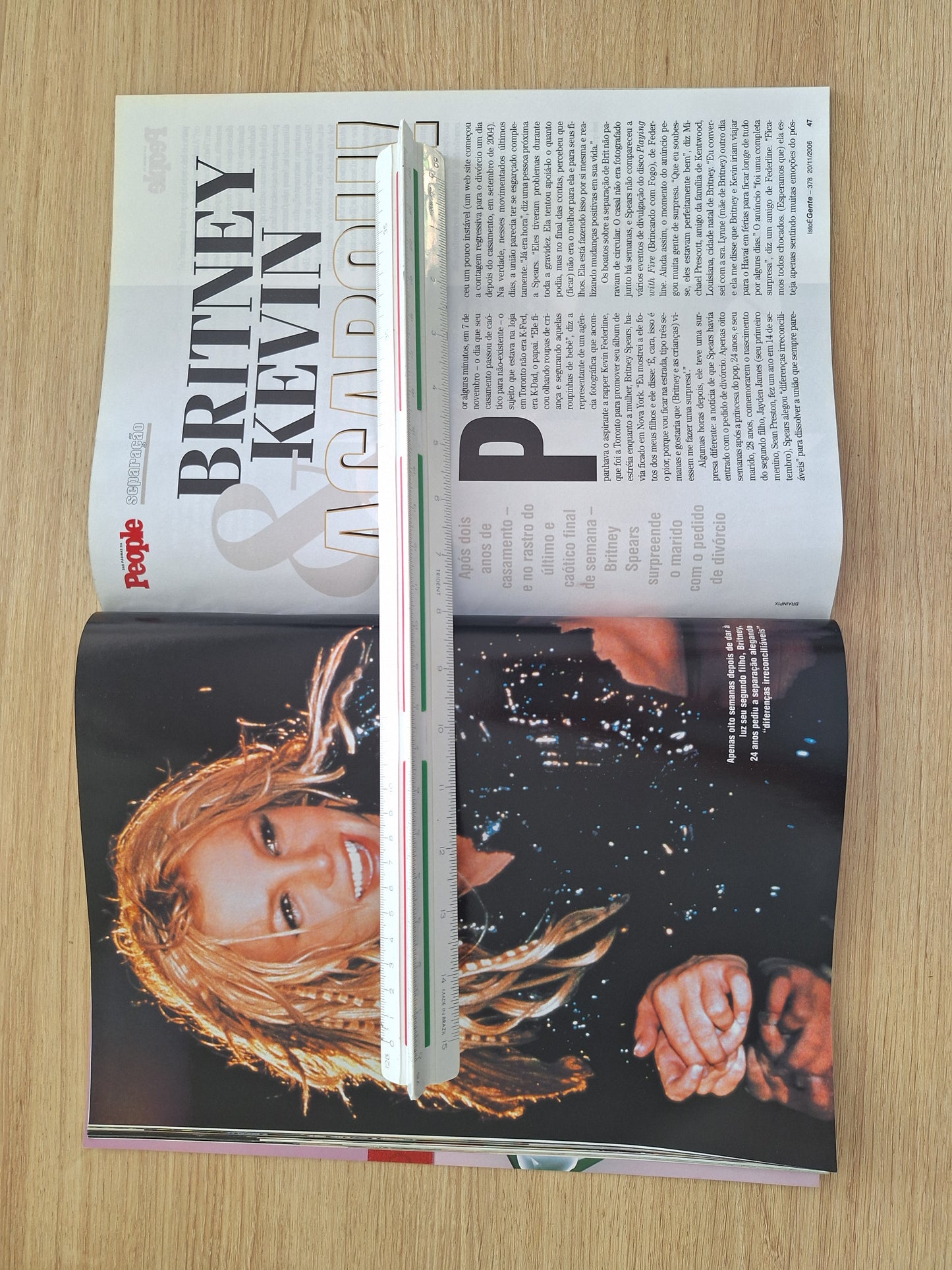 Revista Istoé 378 (2006)