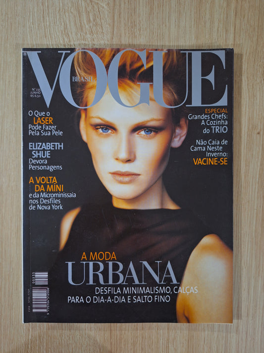 Revista Vogue 235 (1997)