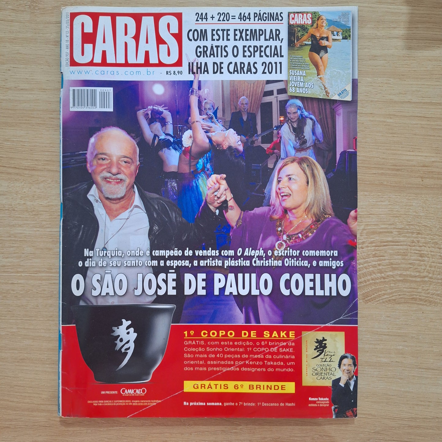 Revista Caras 907 (2011)
