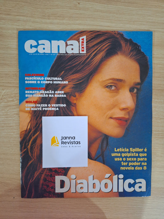 Revista Canal Extra 327 (2004)