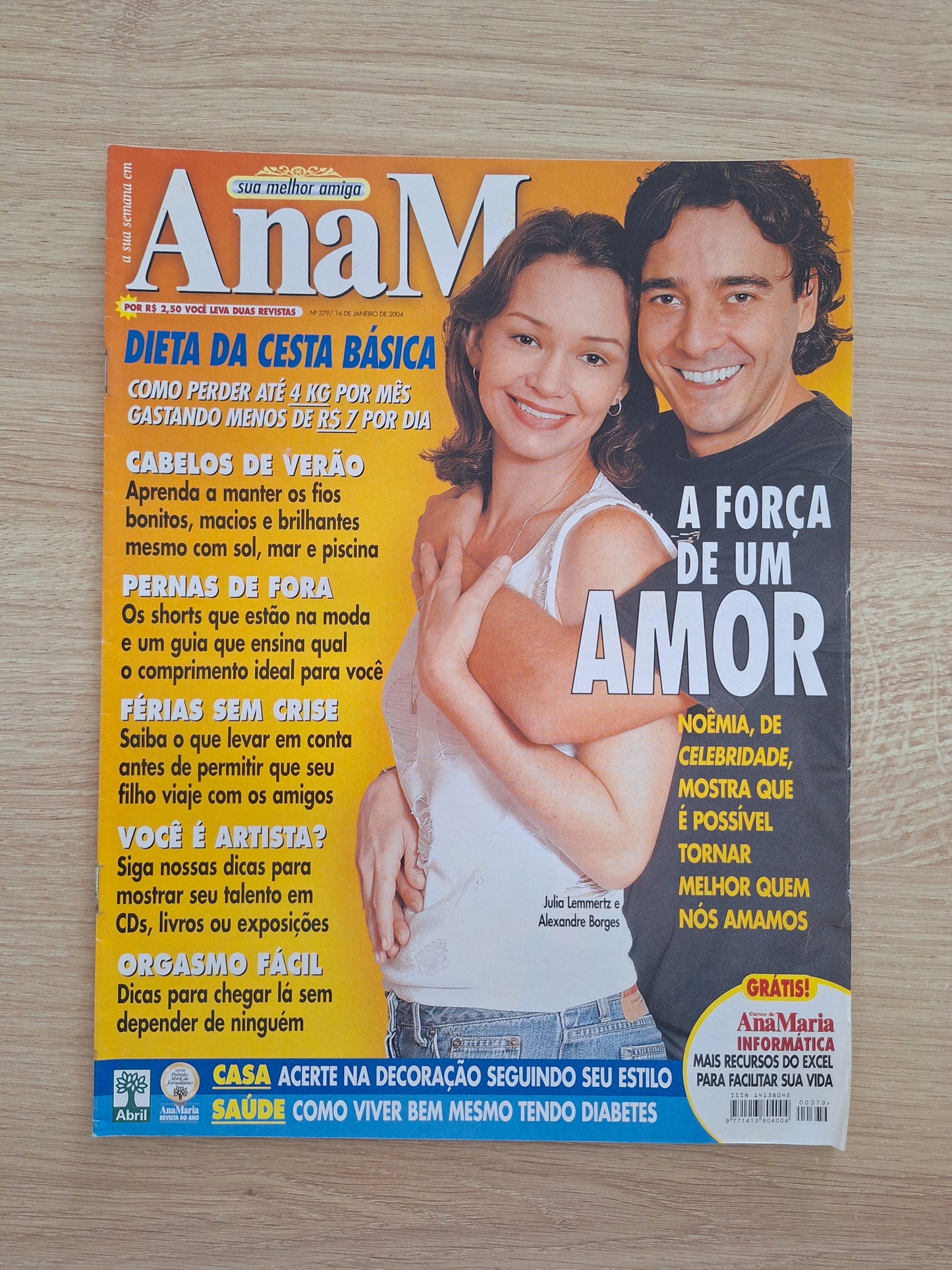 Revista Ana Maria 379 (2004)
