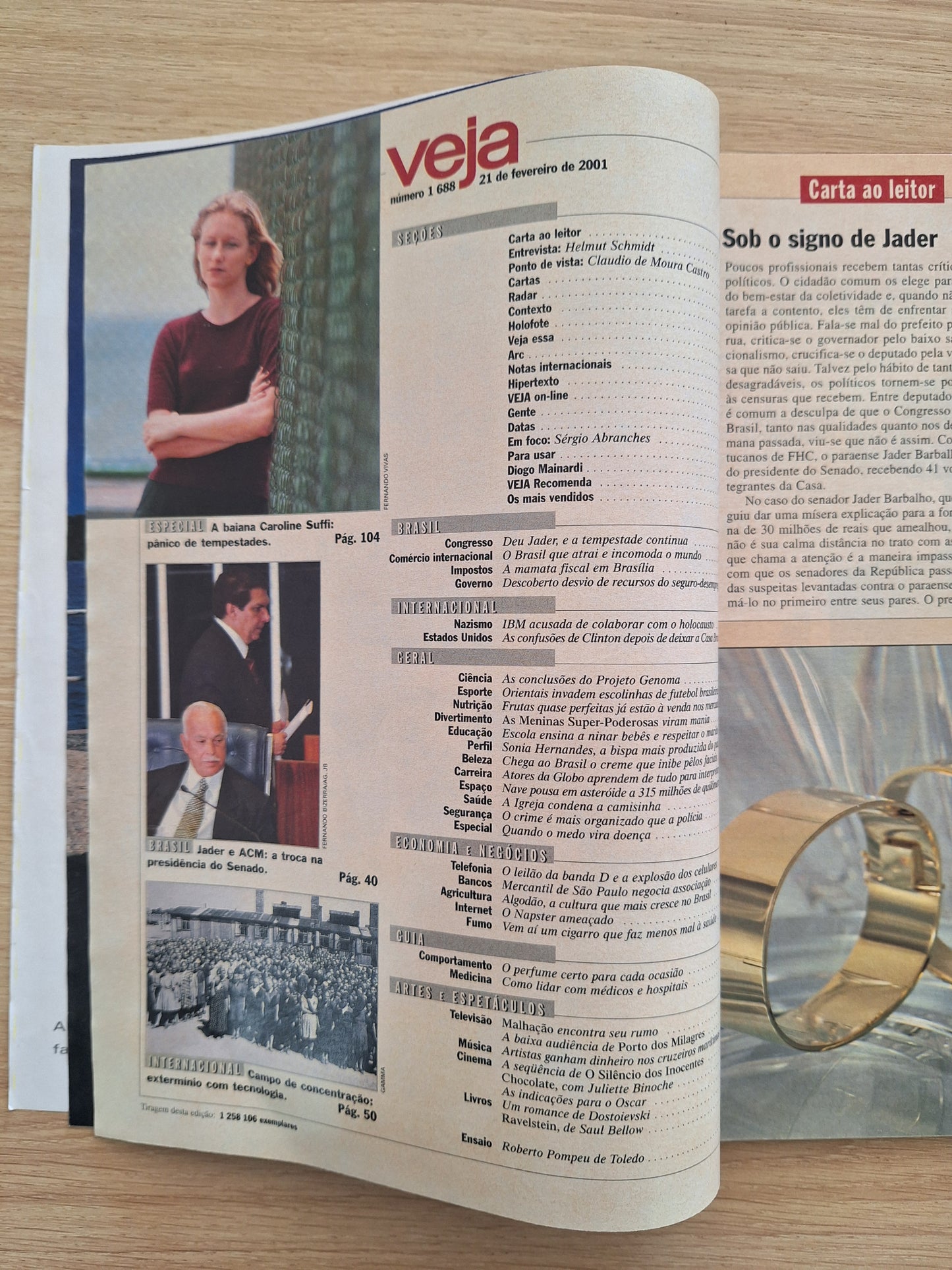 Revista Veja 1688 (2001)