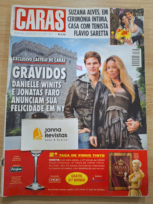 Revista Caras 883 (2010)