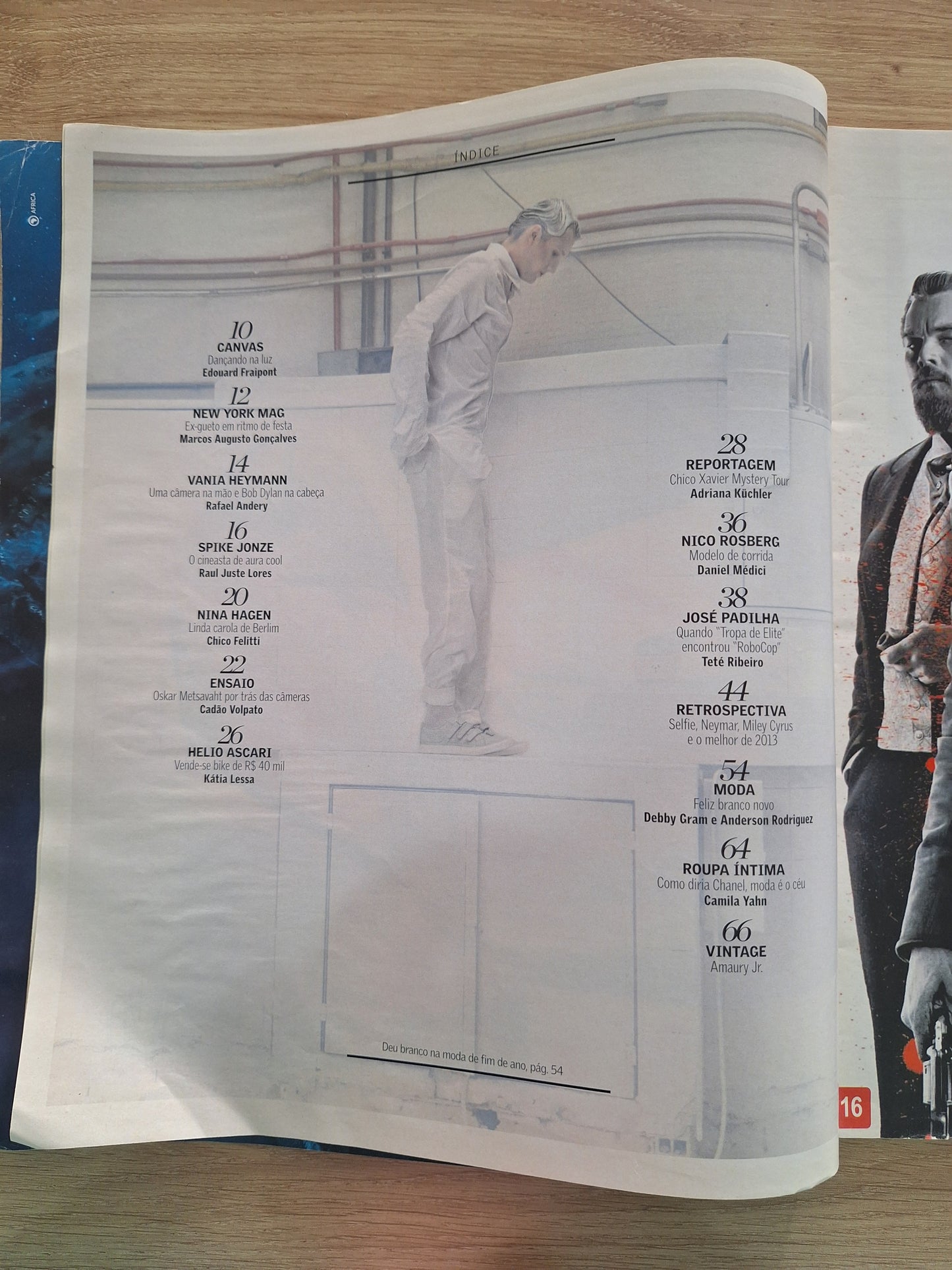 Revista Serafina 2014