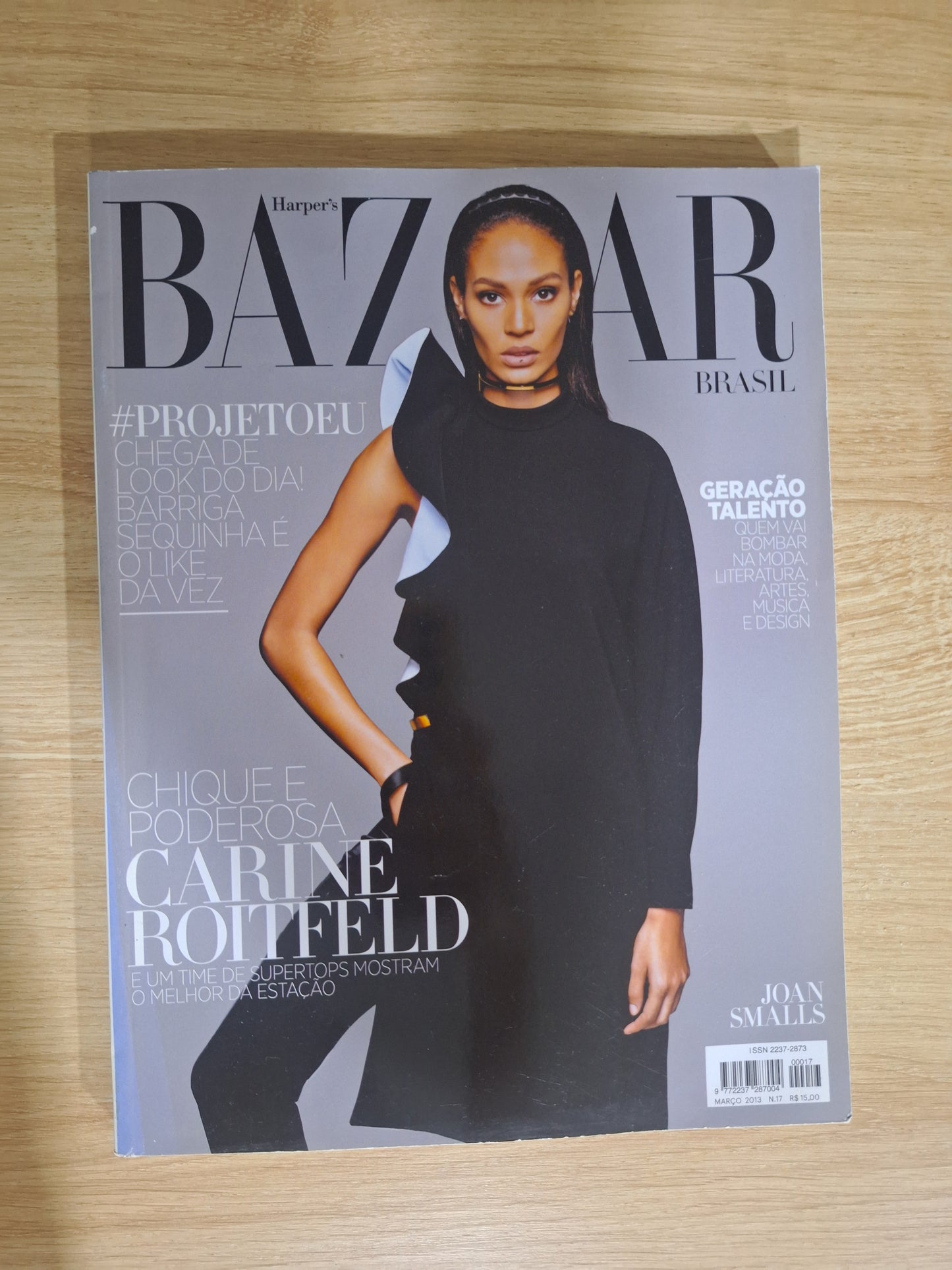 Revista Harper's Bazaar 17 (2013)