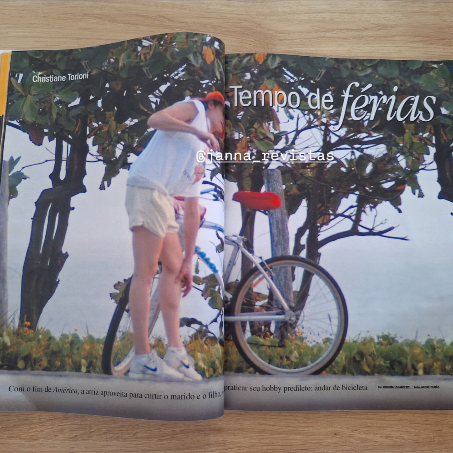 Revista Contigo 1573 (2005)