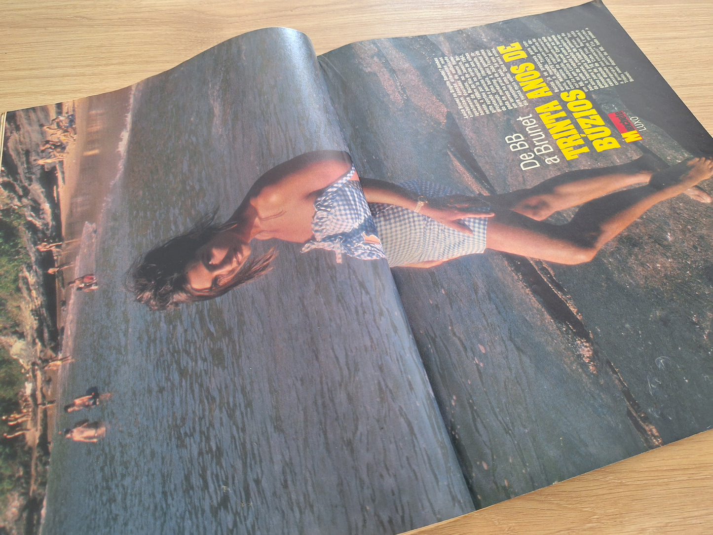 Revista Manchete 2077 (1992)