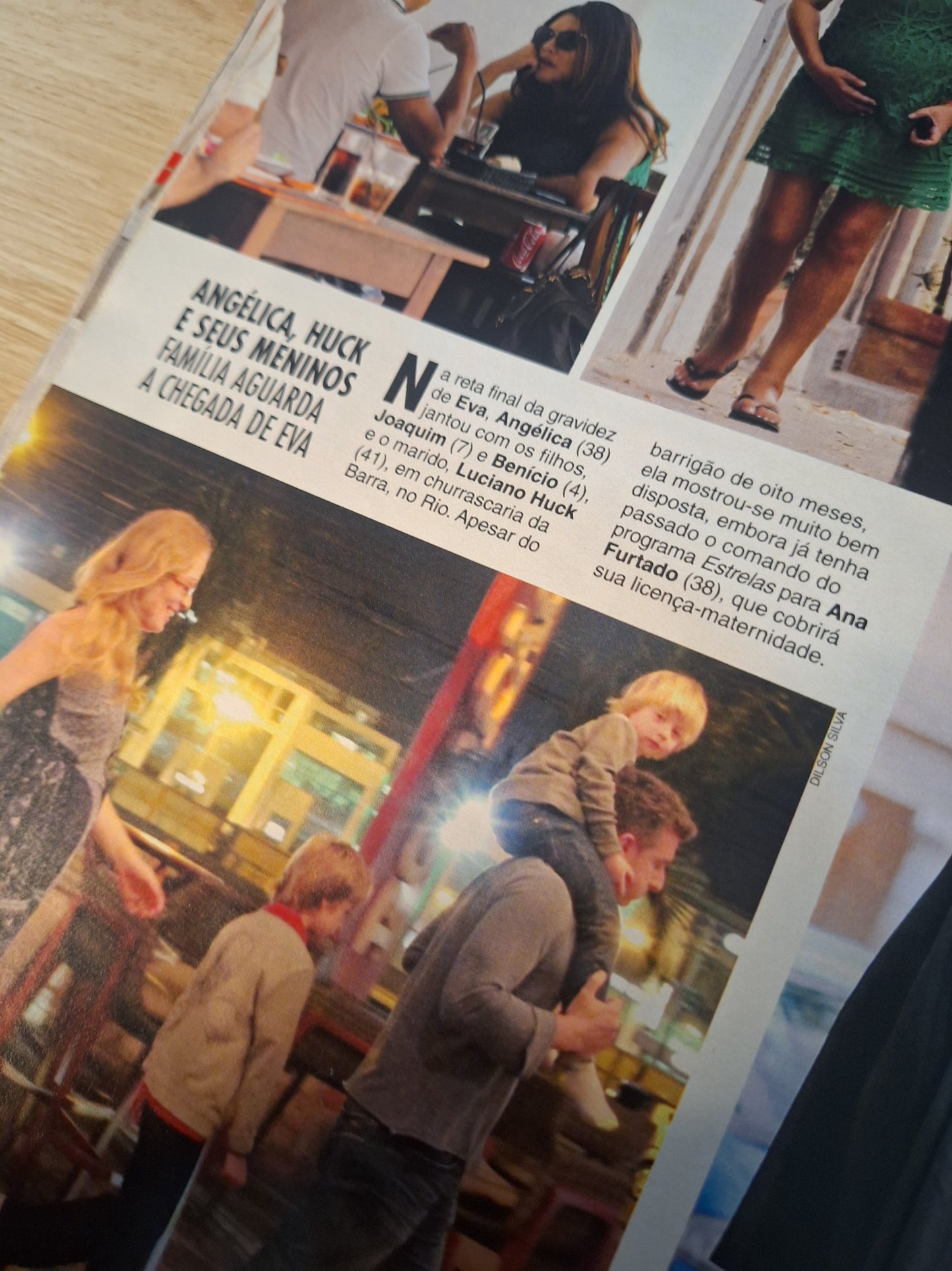 Revista Caras 985 (2012)