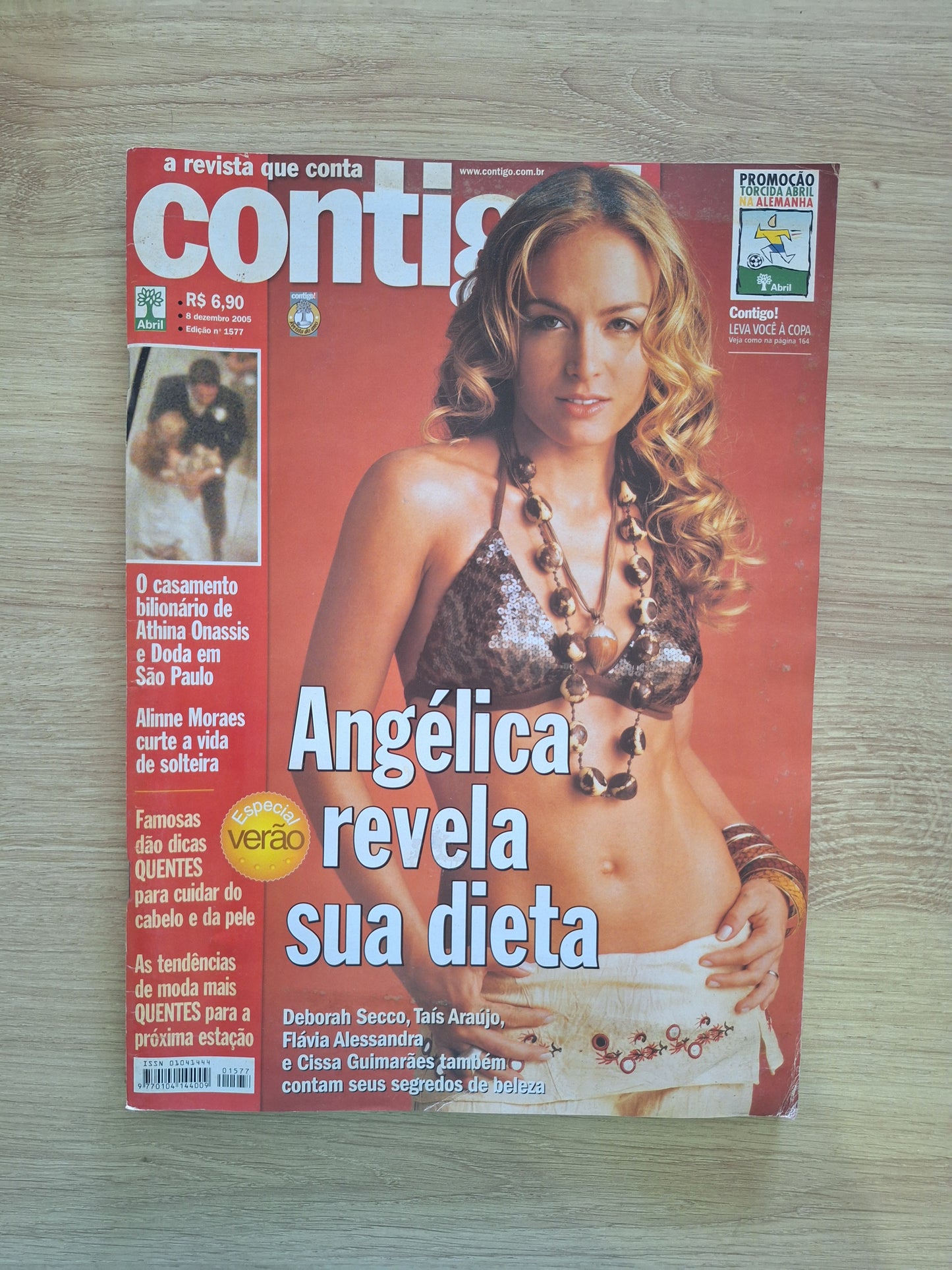 Revista Contigo 1577 (2005)