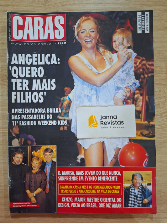 Revista Caras 877 (2010)